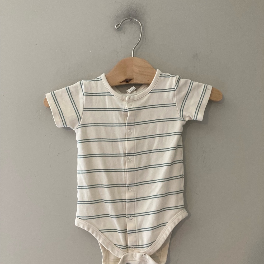 $11 ADD ON colored organics bodysuit boys top baby pajamas cotton on kids‎ zara